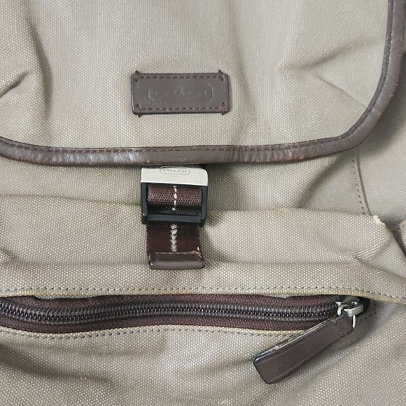 *SOLD* COACH | HERITAGE SIGNATURE EMBOSSED coated CANVAS BACKPACK yellow brown - Picture 8 of 11